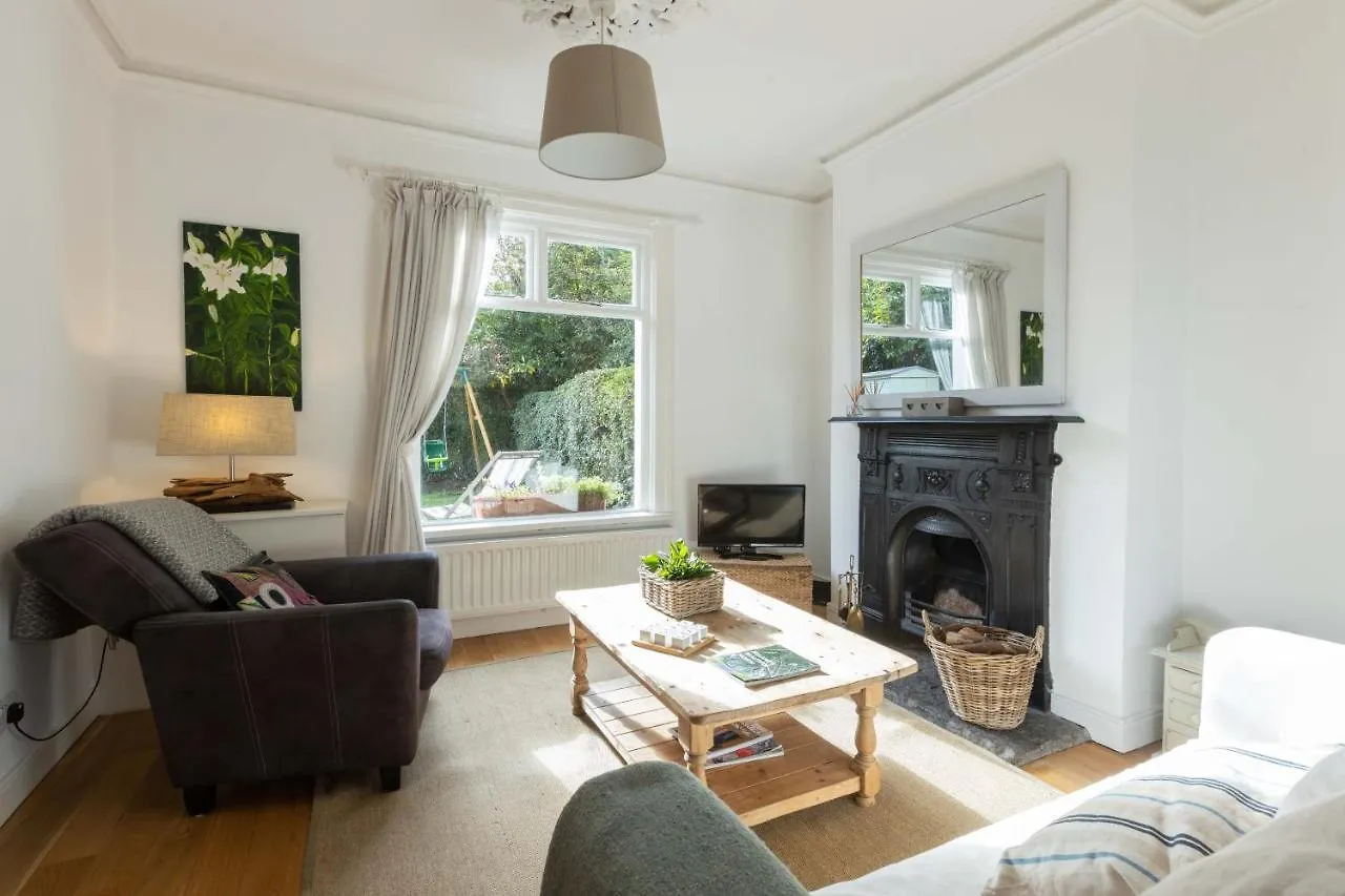 בלפסט Beersbridge Cottage Near Titanic Centre & Airport 0*,